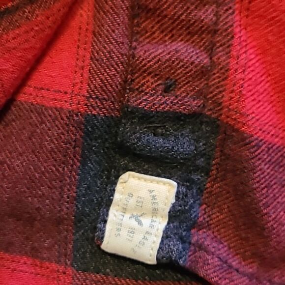 American‎ eagle outfitters womens black and red soft long sleeve button down - Picture 3 of 6